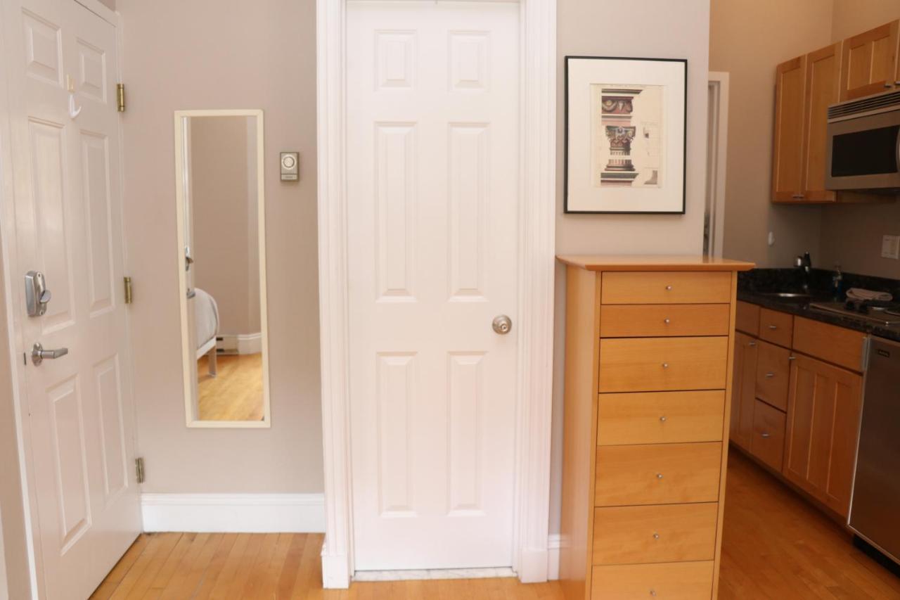 Charming Studio In Boston Brownstone, C.Ave#5 Exteriör bild